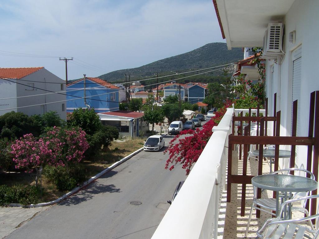 Hotel Karin & Nikos Ireo  Esterno foto